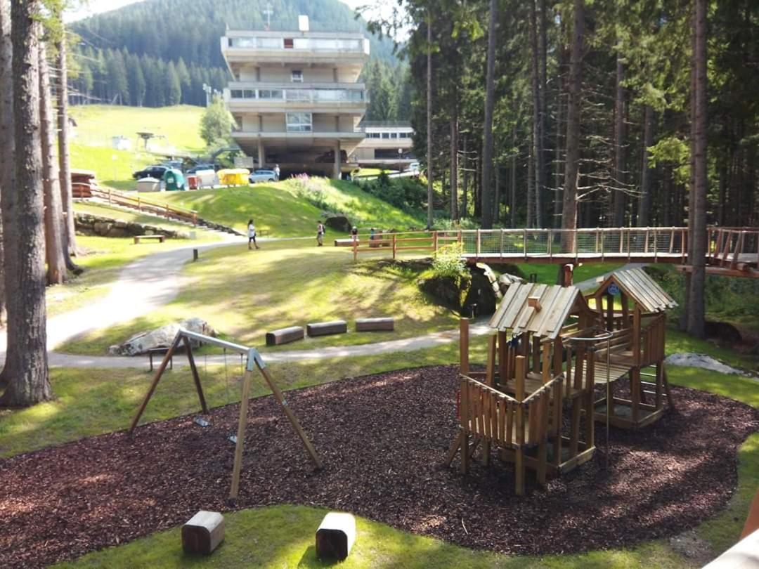 Appartamento Sul cucuzzolo Marilleva Esterno foto